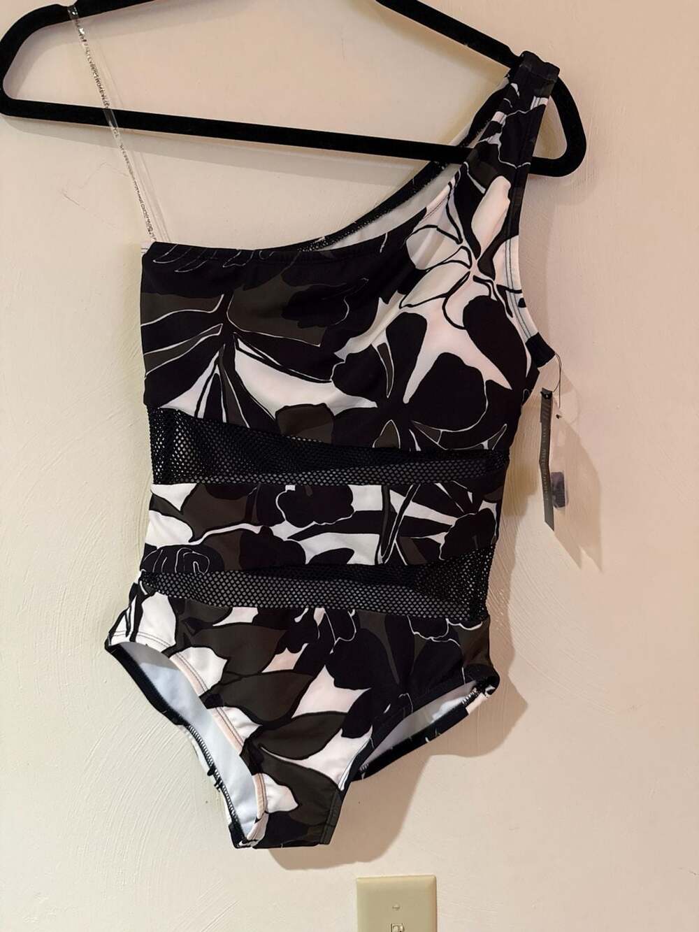 Carmen Marc Valvo Swimsuit Size 6 NWT One Shoulder Mesh Black White Floral $106